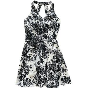 Gabby Skye Monochrome Black and White Floral Dress
